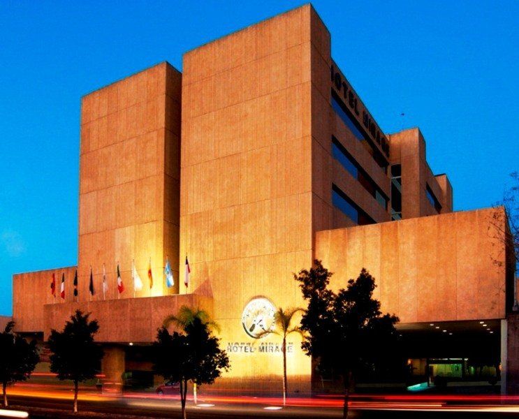 Hotel Mirage - Centro Historico De Queretaro Exterior photo